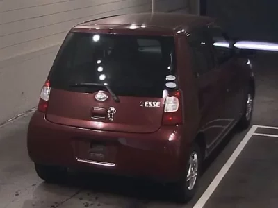 Daihatsu Esse