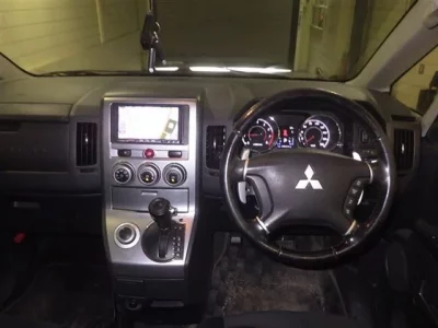Mitsubishi DELICA D5