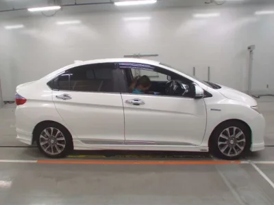 Honda GRACE