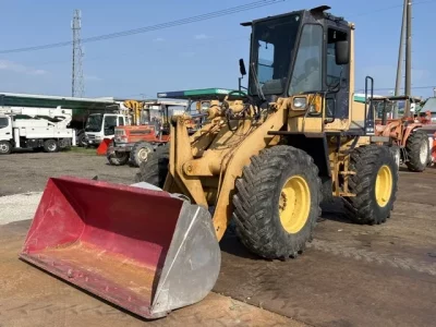 KOMATSU WA100-1