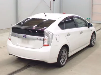 Toyota PRIUS PHV