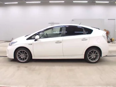 Toyota PRIUS PHV
