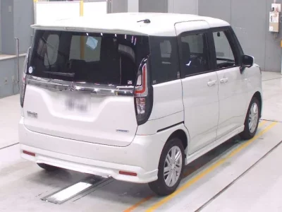 Mitsubishi DELICA D2