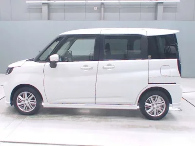 Mitsubishi DELICA D2