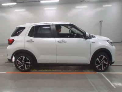 Daihatsu ROCKY