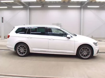 Volkswagen PASSAT VARIANT