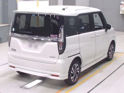Mitsubishi DELICA D2