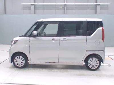 Mitsubishi EK SPACE