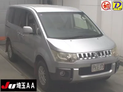 Mitsubishi DELICA D5