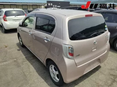 Daihatsu MIRA E S