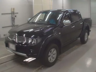 Mitsubishi TRITON
