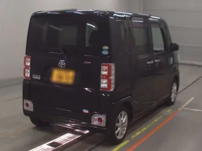 Toyota PIXIS MEGA
