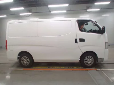 Nissan CARAVAN VAN