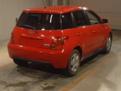 Toyota IST