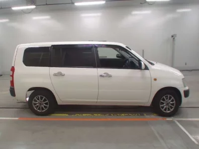 Toyota SUCCEED