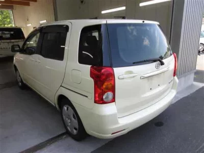 Toyota RAUM