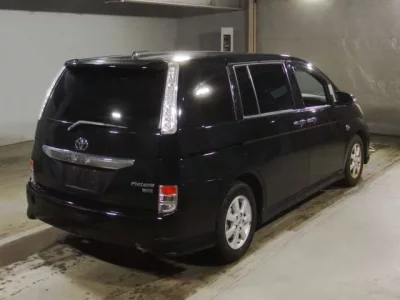 Toyota ISIS