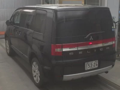 Mitsubishi DELICA D5