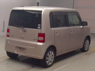 Toyota PIXIS SPACE