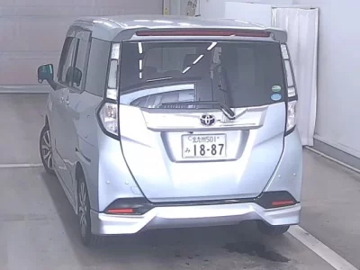 Toyota TANK