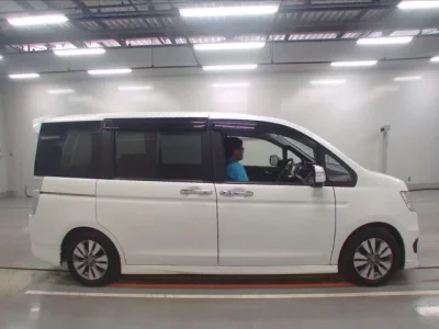 Honda STEP WAGON