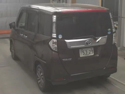 Toyota TANK