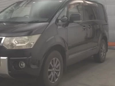 Mitsubishi DELICA D5