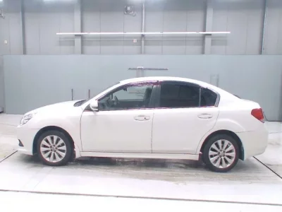 Subaru LEGACY B4