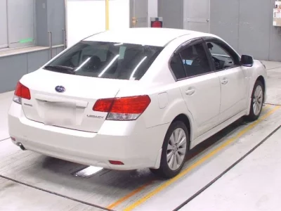 Subaru LEGACY B4