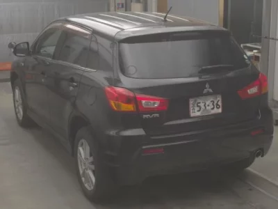 Mitsubishi RVR