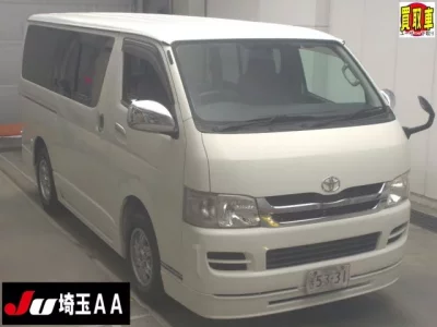 Toyota HIACE VAN