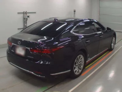 Lexus LS
