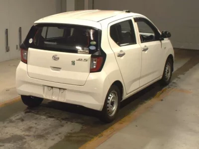 Daihatsu MIRA E S