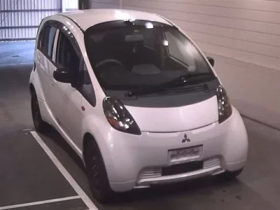 Mitsubishi I