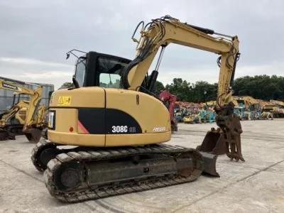 KOMATSU D20PL-7E