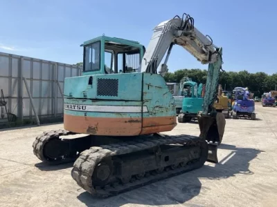 KOMATSU PC75UU-1