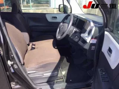Suzuki MRWAGON