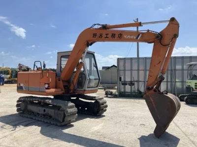 KUBOTA KH-60