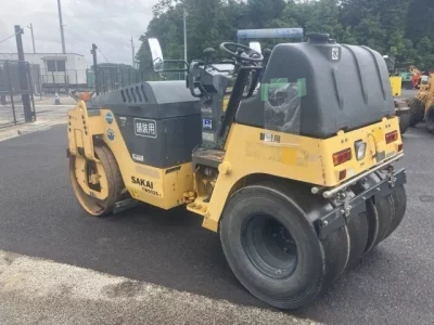 HITACHI ZX135USK
