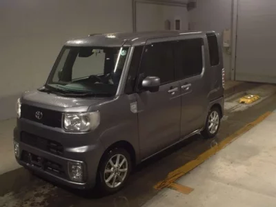 Toyota PIXIS MEGA