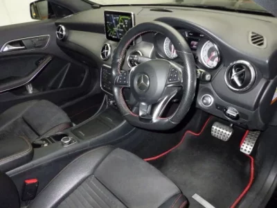 Mercedes-Benz CLA CLASS