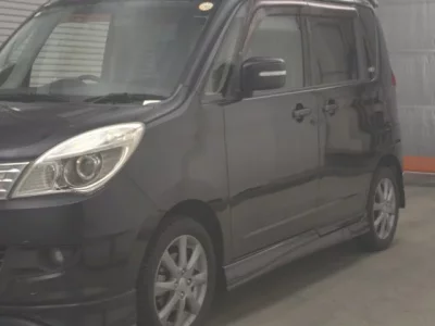 Mitsubishi DELICA D2