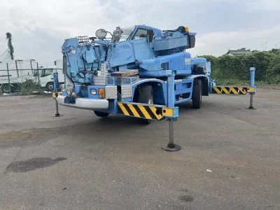 KOMATSU PC128US-8
