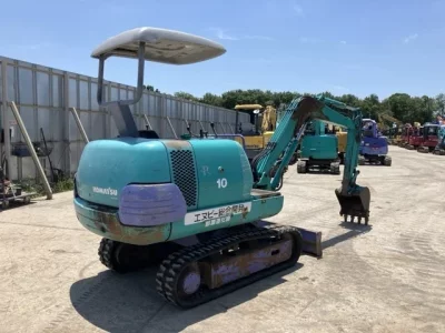 KOMATSU PC10-7E