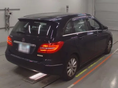 Mercedes-Benz B CLASS