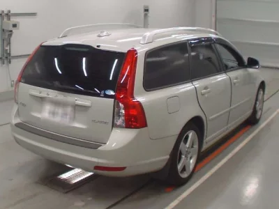 Volvo V50