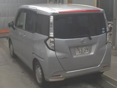 Toyota TANK