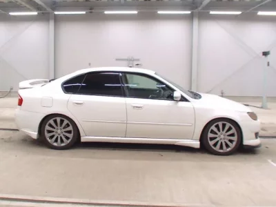 Subaru LEGACY B4