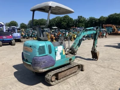 KOMATSU PC07-2