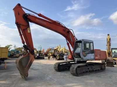 HITACHI EX200-2